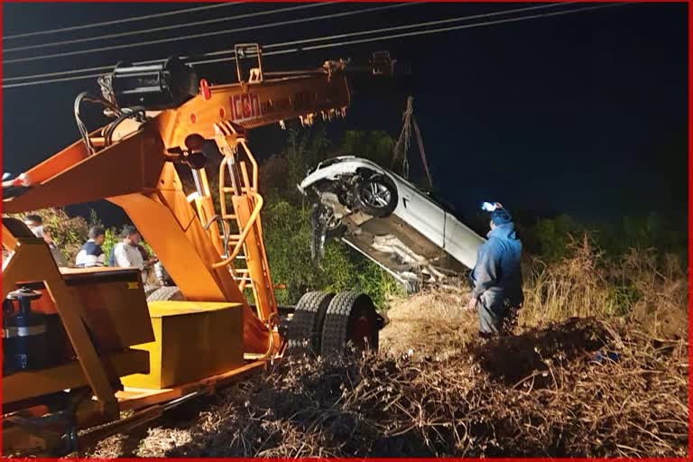 2-dead-in-car-accident-in-aurangabad