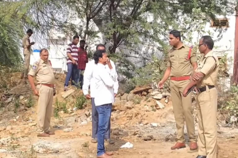 One person dies in suspicious condition in Sangareddy