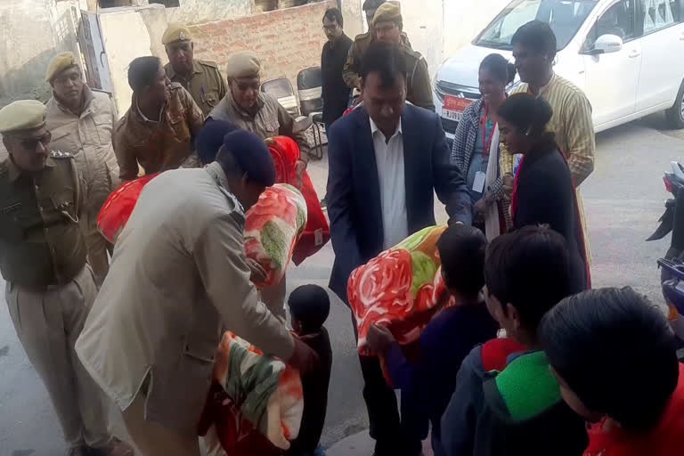 Chittorgarh police distributed blanket, चित्तौड़गढ़ पुलिस