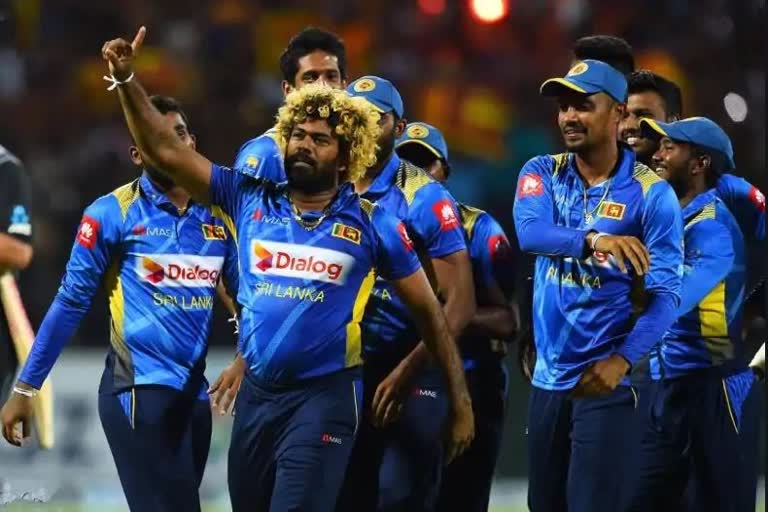 Sri Lanka team arrives in India