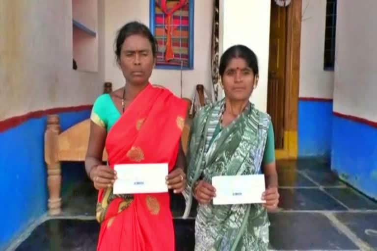 Fraud for women at Gangavati in Koppal