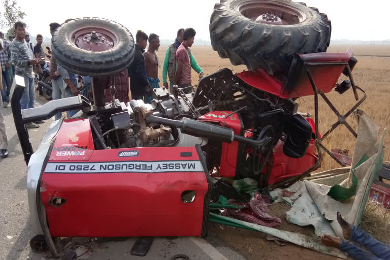 one died in road accident in barhampur