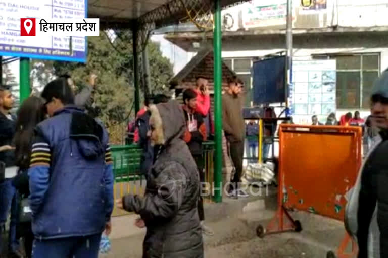 today snowfall in Dalhousie, डलहौजी में हिमपात