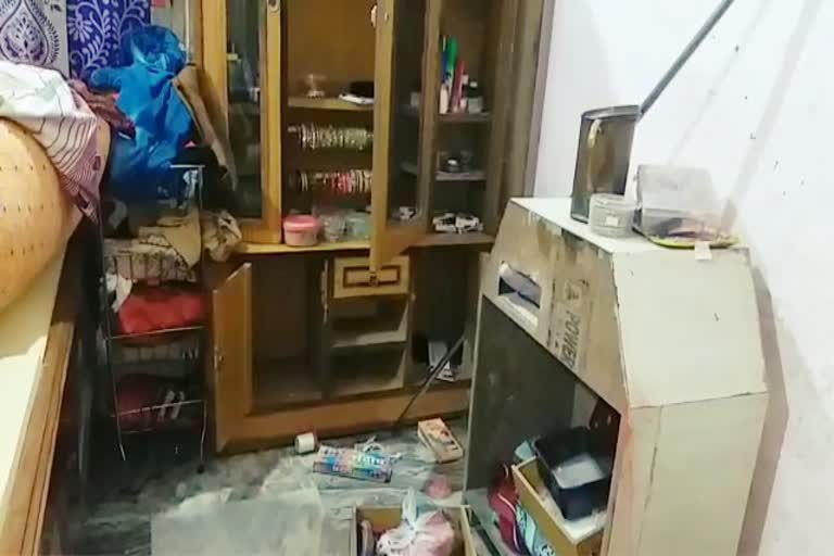 Robbery in a house in Ramgarh, Ramgarh police, crime in Ramgarh, crime in Jharkhand, रामगढ़ में एक घर में डकैती, रामगढ़ पुलिस, रामगढ़ में अपराध, झारखंड में अपराध