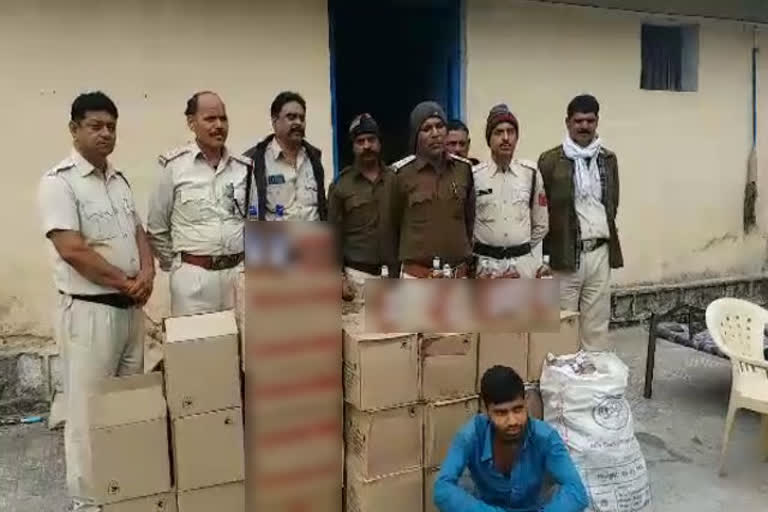 35-boxes-of-illegal-liquor-worth-rs-1-dot-5-lakh-seized-alirajpur