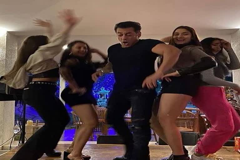 salman khan dances