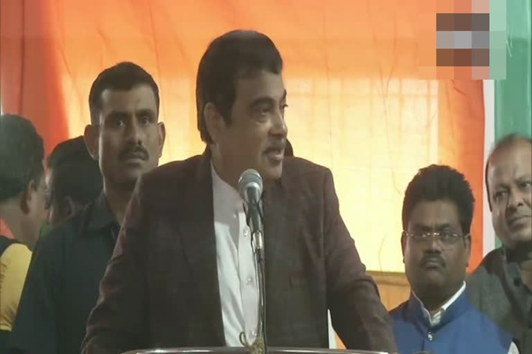 Gadkari attacks sena says it only pretends to be Bhagwa