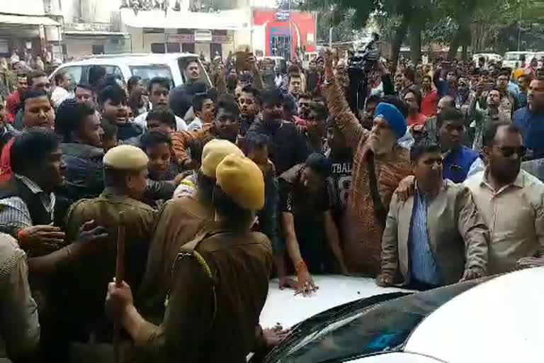 रघु शर्मा का विरोध,protest against raghu sharma