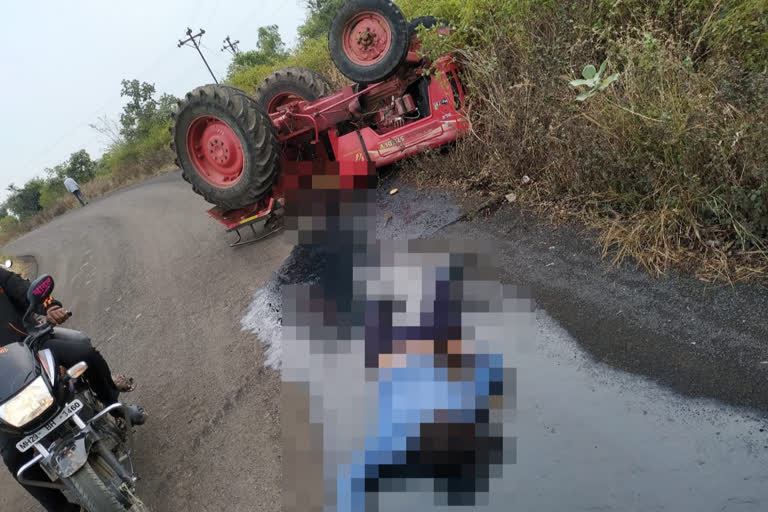 Two killed in tractor accident