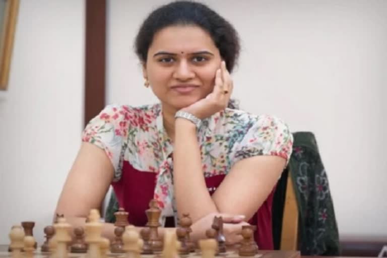 chess queen koneru humpy, world rapid chess gold to koneru humpy, ଚେସ୍‌ ରାଣୀ କୋନେରୁ ହମ୍ପି, ବିଶ୍ଵ ରାପିଡ୍‌ ଚେସ୍‌ ଗୋଲ୍ଡ ଟାଇଟଲ୍‌