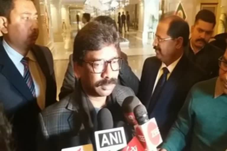 CM Hemant Soren, Hemant Soren leaves Ranchi from Delhi, PM Modi's news, Jharkhand's political news, सीएम हेमंत सोरेन, हेमंत सोरेन दिल्ली से रांची रवाना, पीएम मोदी की खबर, झारखंड की राजनीतिक खबरें