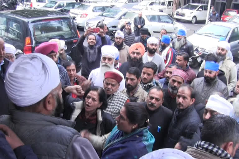 BJP and sikh community protested in mandi over pakistan nankna sahib issue