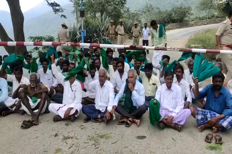 Farmers protest