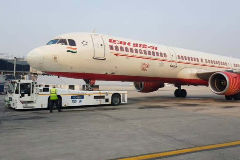 Passengers allegedly manhandle Air India cabin crew, threaten to break cockpit door on Delhi-Mumbai flight