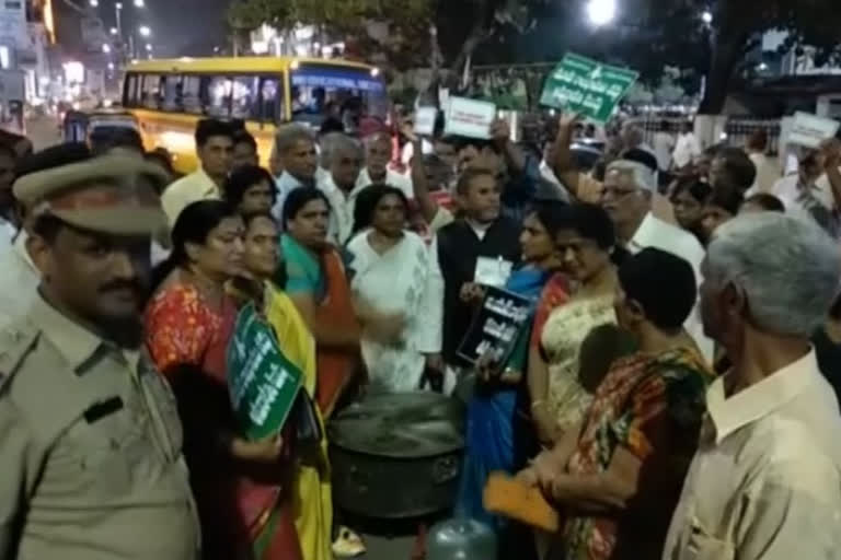 statewide protests for supporting amaravati farmers agitation
