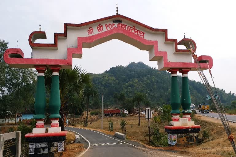 Chutonath temple in Dumka