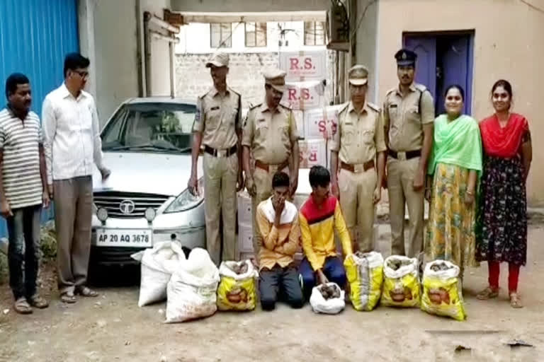 Natusara raw material shipment Three memebers arrested at uppal hyderabad