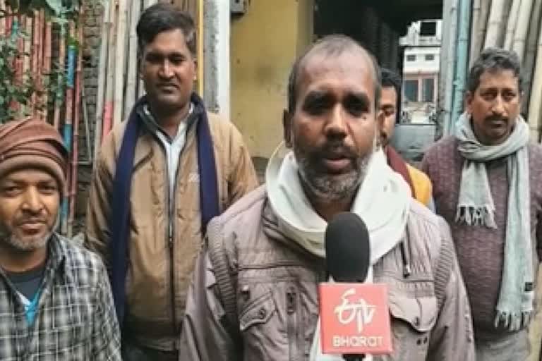 PACS chairman did not give payment to the farmers in patna