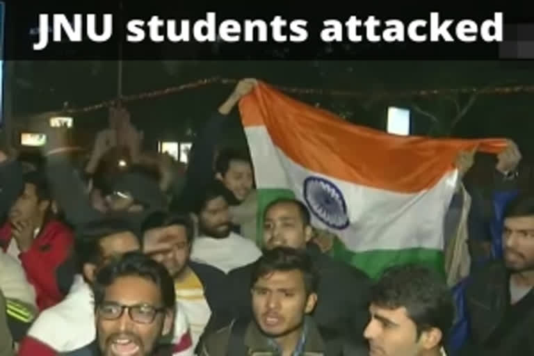 JNU students