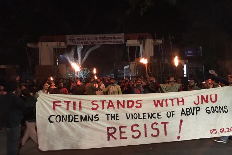 Protest By Students In Mumbai