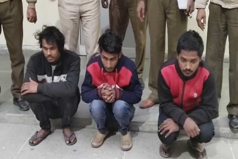 bahadurgarh police arrested three criminals