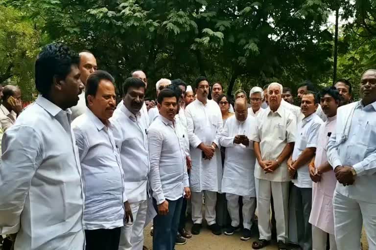 Congress demands arrest of MLA