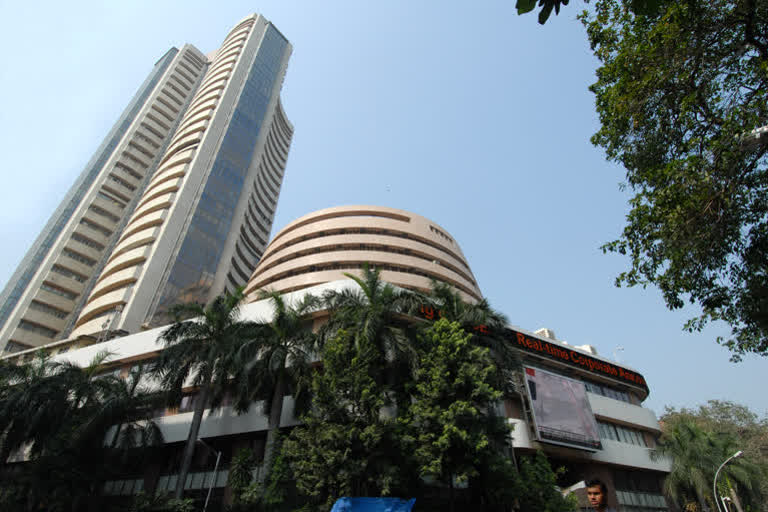 Sensex nosedives over 700 pts amid rising geopolitical tensions