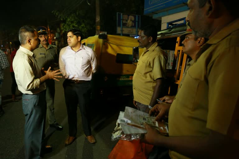 ഓട്ടോ സ്റ്റാൻഡുകളില്‍ പരിശോധന  എറണാകുളം ജില്ലാ കലക്‌ടര്‍  എറണാകുളം നോർത്ത്  ഓട്ടോ സ്റ്റാൻഡ്  collector s suhas  ernakulam north auto stand  inspection at auto stand