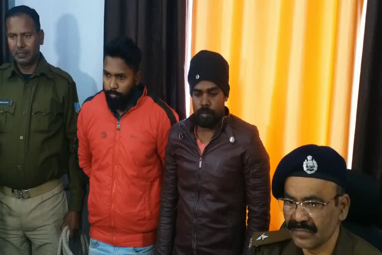 अपराधी गिरफ्तार, Criminals arrested