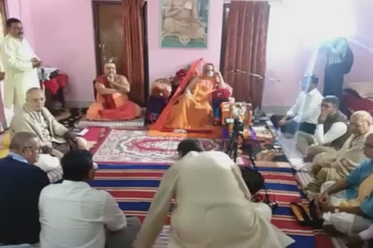 srimandira management committee, srimandira management committee meets sankaracharya, jagatguru shankaracharya, ଶ୍ରୀମନ୍ଦିର ପରିଚାଳନା କମିଟି, ଶଙ୍କରାଚାର୍ଯ୍ୟଙ୍କୁ ଭେଟିଲା ଶ୍ରୀମନ୍ଦିର ପରିଚାଳନା କମିଟି, ପୁରୀ ଶ୍ରୀମନ୍ଦିର