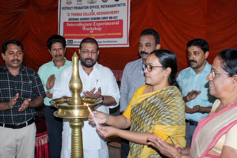 Veena George MLA, said the need for social interventions to combat crime is a need of the time  കുറ്റകൃത്യങ്ങളെ പ്രതിരോധിക്കുന്നതിനുള്ള സാമൂഹ്യതല ഇടപെടലുകള്‍ കാലഘട്ടത്തിന്‍റെ ആവശ്യമെന്ന് വീണാ ജോര്‍ജ് എം.എല്‍.എ