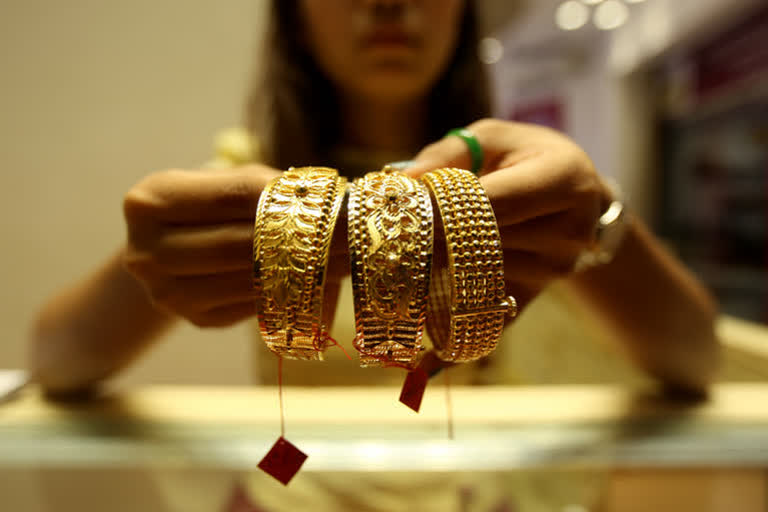 ​​​​​​​Gold prices hit lifetime high of 41730 per 10 gm zoom 720