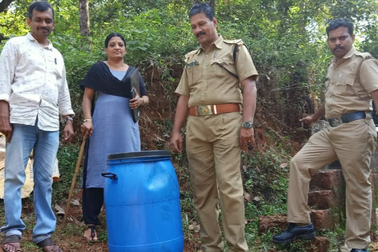 Mavoor  മാവൂർ  വാറ്റ് പിടിച്ചു  liquor seized from kozhikode  kozhikode  കോഴിക്കോട്  liquor seized