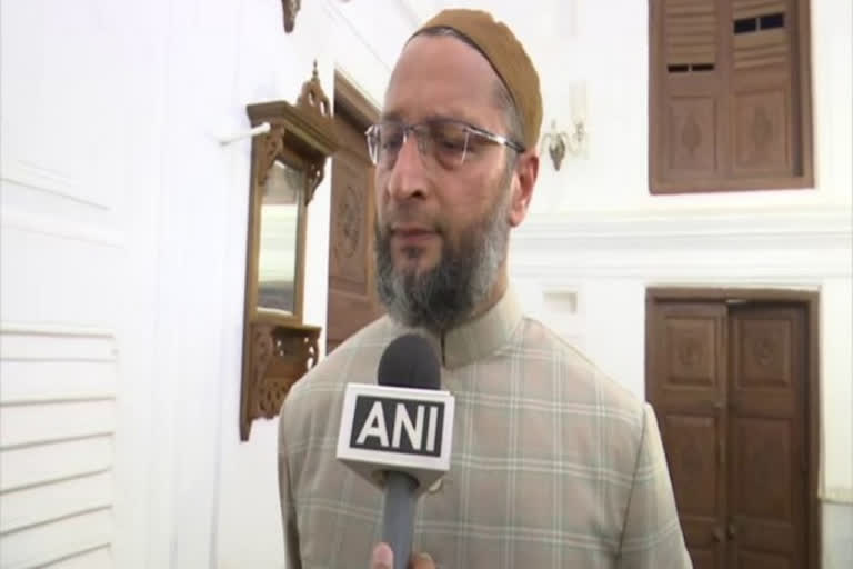 Owaisi demands attempt to murder case against JNU attackers