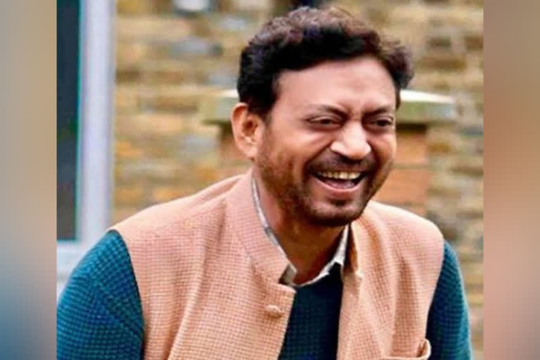 Irrfan is all smiles in his first look from Angrezi Medium