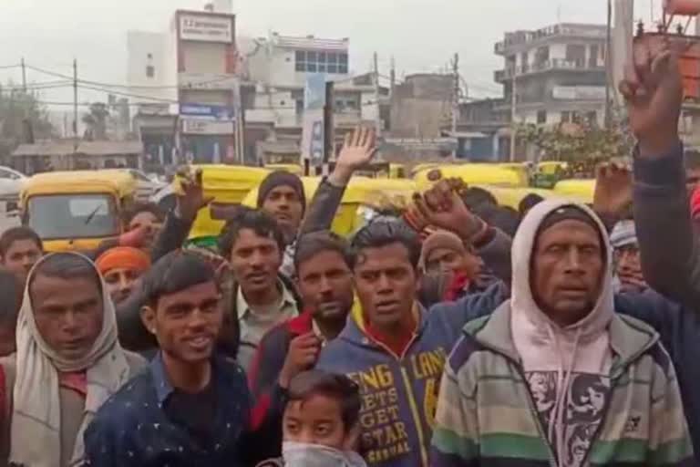 Auto drivers protest nuh