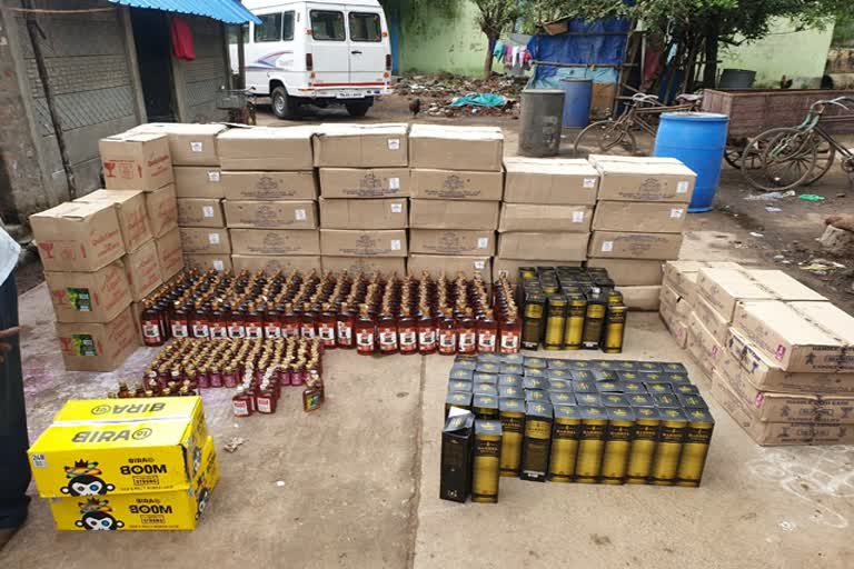 pondicherry-3-lakhs-worth-2675-illicit-liquor-bottles-seized-in-kumbakonam