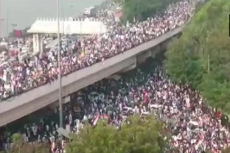 Thousands swarm Hyderabad roads to participate in Million March against CAA