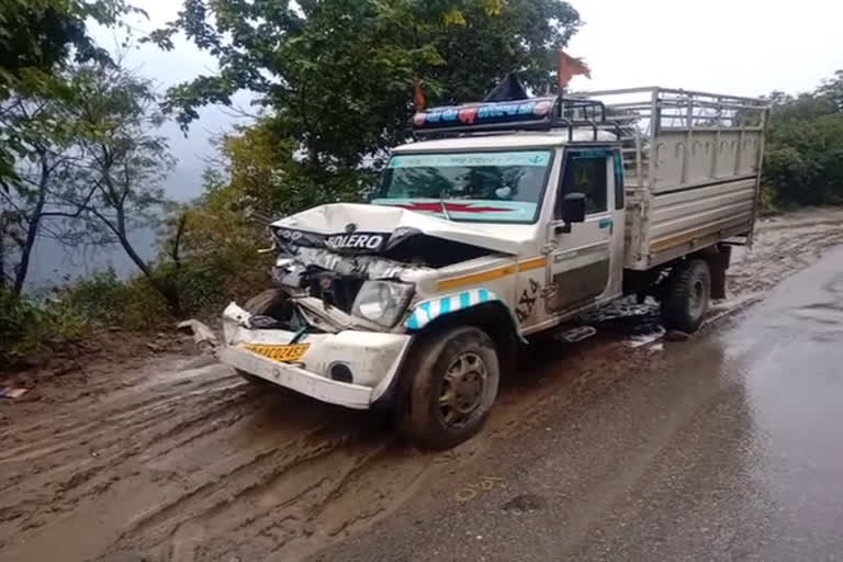 Truck and pickup collision near Jamali bilaspur, जामली के पास ट्रक और पिकअप में टक्कर