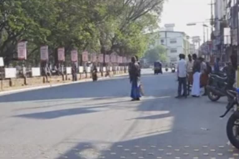 Joint trade union strike in Thrissur  Joint trade union strike  സംയുക്ത ട്രേഡ് യൂണിയൻ പണിമുടക്ക് തൃശൂർ ജില്ലയിൽ പൂർണ്ണം  പണിമുടക്ക് തൃശൂർ ജില്ലയിൽ പൂർണ്ണം