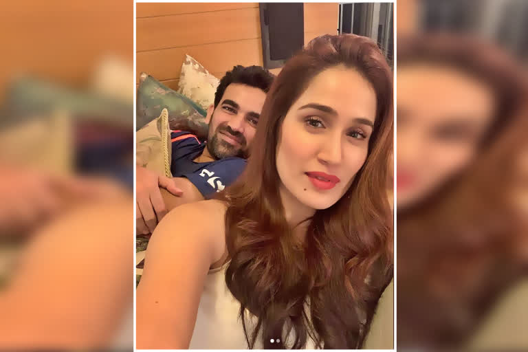 bollywood actress sagarika ghatge celebrating 34th birthday