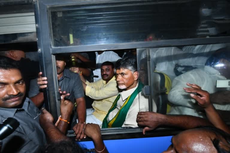 Police detains TDP Chief chandrababu naidu,ಚಂದ್ರಬಾಬು ನಾಯ್ಡು ಪೊಲೀಸ್ ವಶಕ್ಕೆ