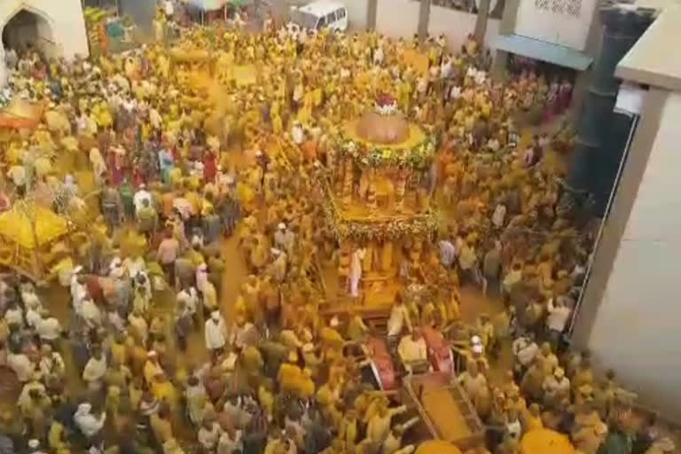 Eight lakh Devotees gathered in Pali Satara to Celebrate marriage of God Khandoba