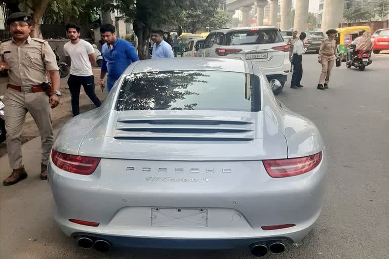 Porsche car