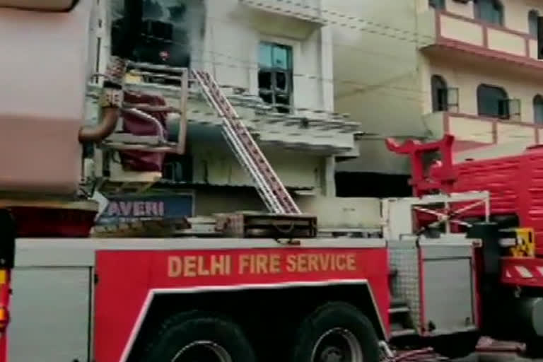 printing factory fire in delhi