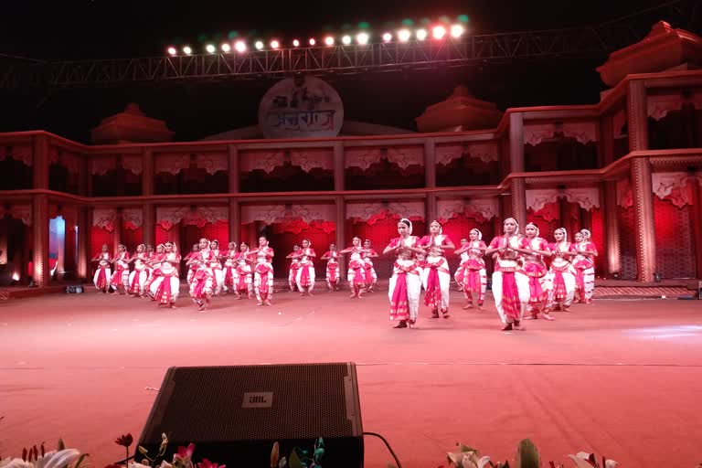 Students presented Bharatanatyam in the program