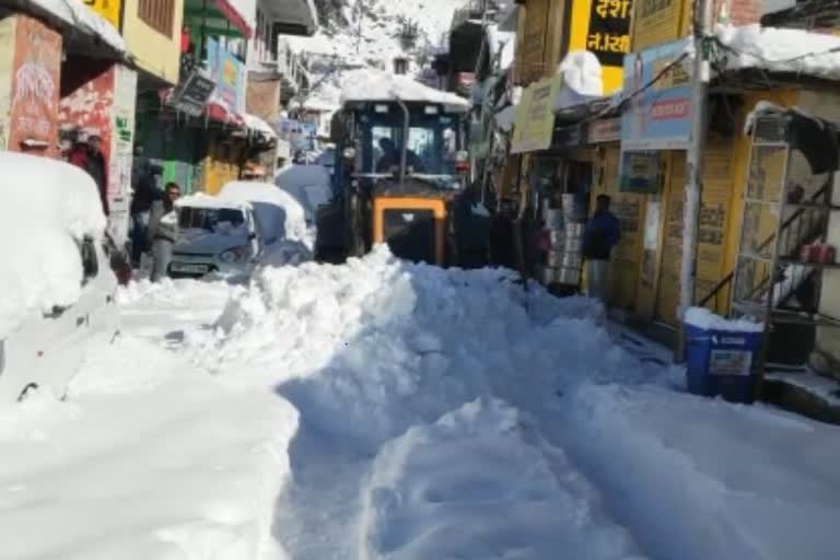 services affected in sirmour after snowfall