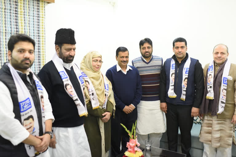 Matia Mahal MLA Shoaib Iqbal joins AAP