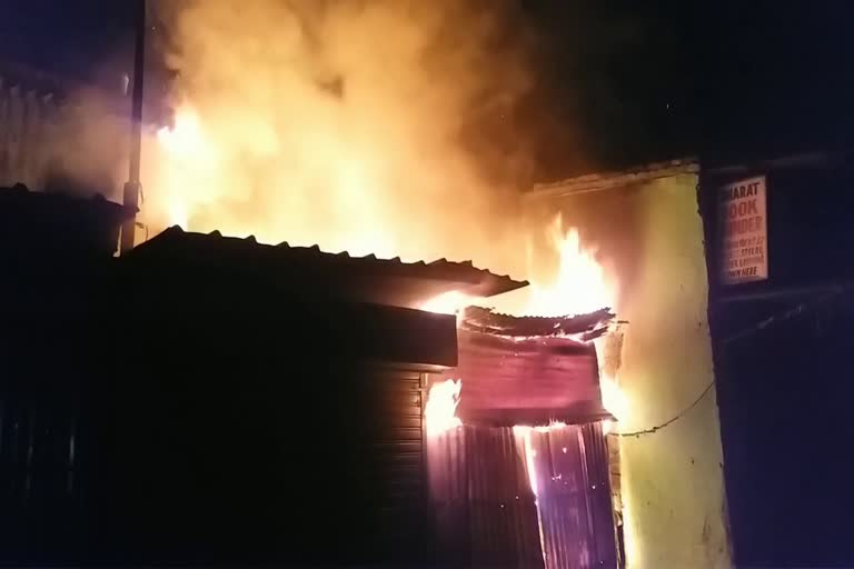 Loss of lakhs due to fire incident in Jamshedpur