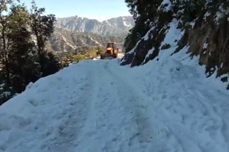 road service in chamba after snowfall